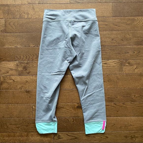 ✨50% OFF✨ Triple Flip Leggings - Picture 4 of 9